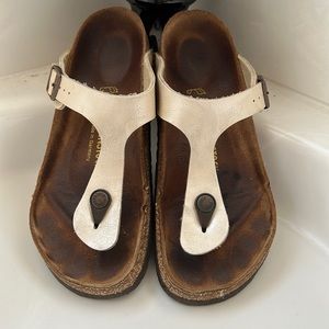 Birkenstock Gizeh size 6